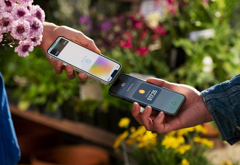 سوف تسمح Apple للـiPhone بتقسيم الفاتورة الإجمالية في المطعم تلقائيًا، مع التعرف على صورة الإيصال