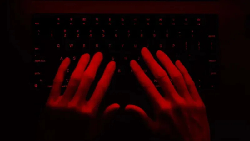 أمّرت الولايات المتحدة تدمير أربع شبكات بوتنتٍ كانت تصيب أكثر من ٣ ملايين جهاز وتهاجم بنية تحتية البنتاغون