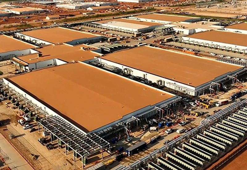 سيتولى مايكروسوفت مركز بيانات بطاقة تقارب 1 جيجاوات في تكساس، الذي لم يتمكن أوكلا وOpenAI من التعامل معه.