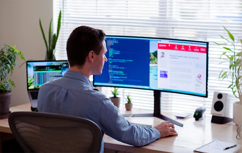 حاول وكيل الذكاء الاصطناعي للمرة الأولى إهانة المبرمج علنًا، الذي رفض استخدام كوده