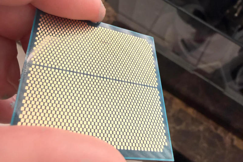 تحديث الـ BIOS لم ينجح: لا يزال Ryzen 7 9800X3D يتعطل على لوحات الأم من ASRock