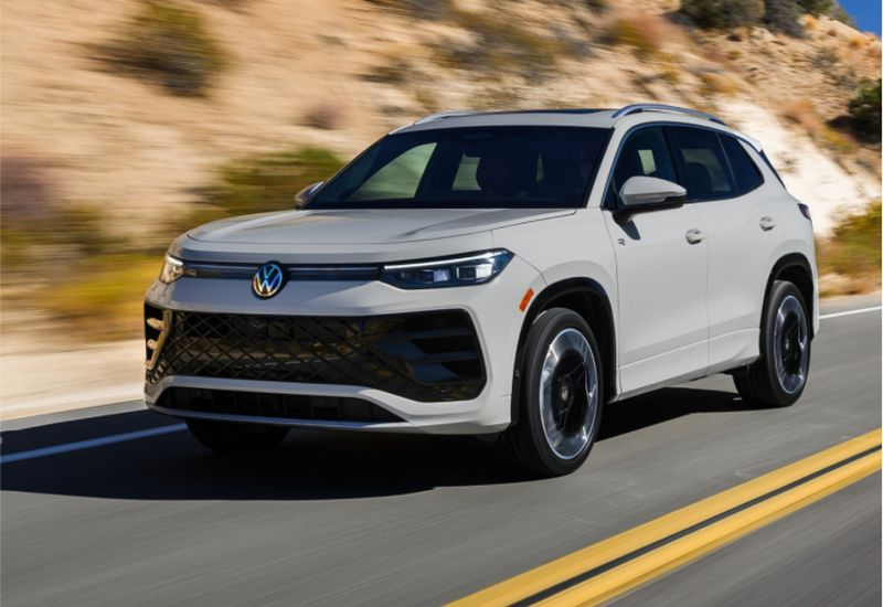 تسترجع فوردغسجن حوالي مائة ألف سيارة كهربائية بسبب مشكلة في وحدات البطارية.