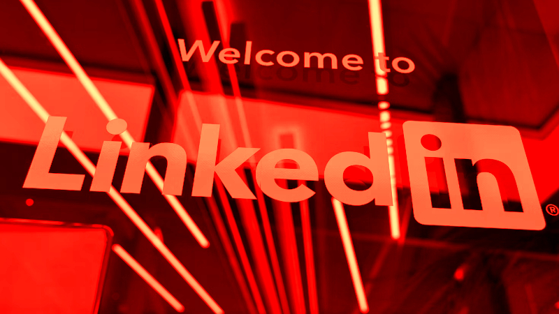 يستخرج لينكد إن سرًا معلومات حول البرامج المثبتة على أجهزة مستخدميه.