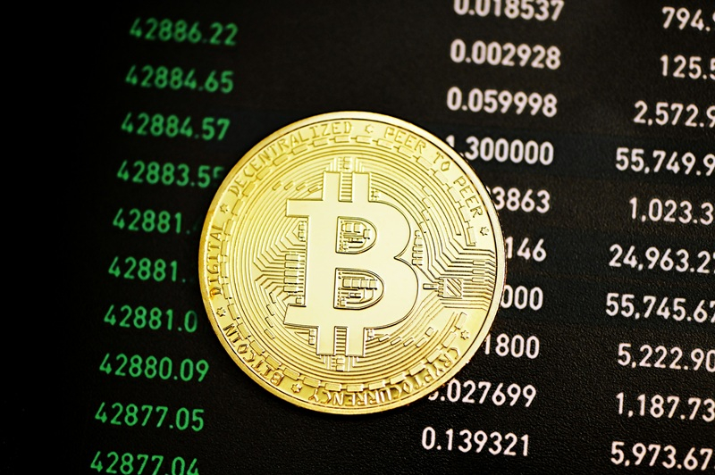 منصة البورصة الكورية بيثومب قامت بالخطأ بتوزيع 2000 بيتكوين لكل شخص بدلاً من 2000 فونت.