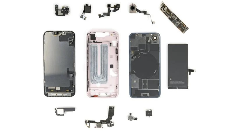 كشف iFixit هاتف iPhone 17e – الغطاء الخلفي مع MagSafe يعمل أيضًا على iPhone 16e