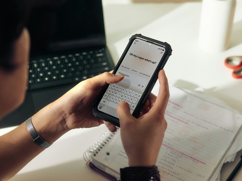 في الاستطلاع تبين أن نصف العاملين في الولايات المتحدة يستخدمون بالفعل الذكاء الاصطناعي في مكان العمل