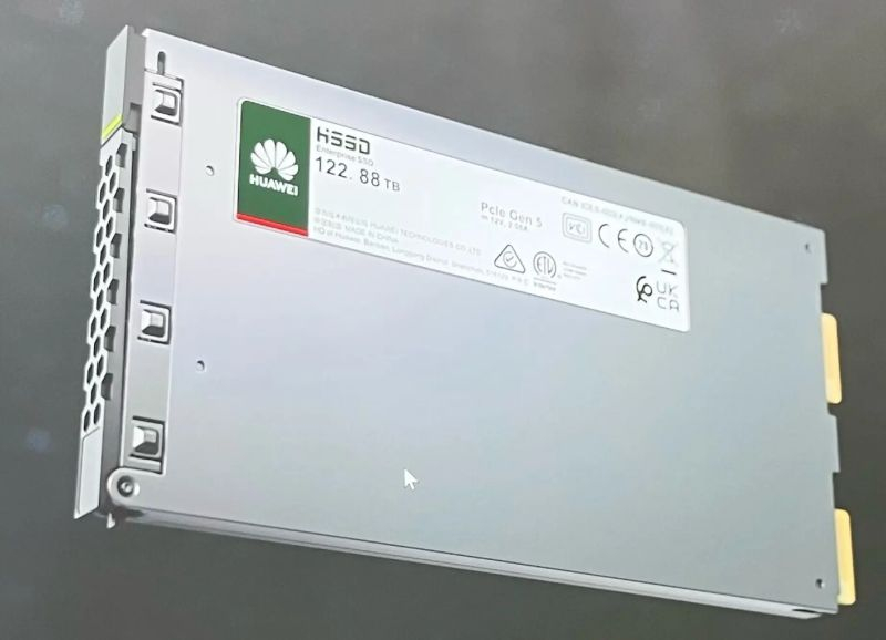 حوّدت هواوي طريقة لإنتاج أقراص SSD بسعة 122 تيرابايت دون استخدام ذاكرة فلاش عالية التقنية