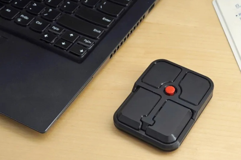حوّل Ploopy جهاز التتبع الشهير TrackPoint من ThinkPad إلى فأرة محمولة، "مستبعدًا" إياه عن الكمبيوتر المحمول.