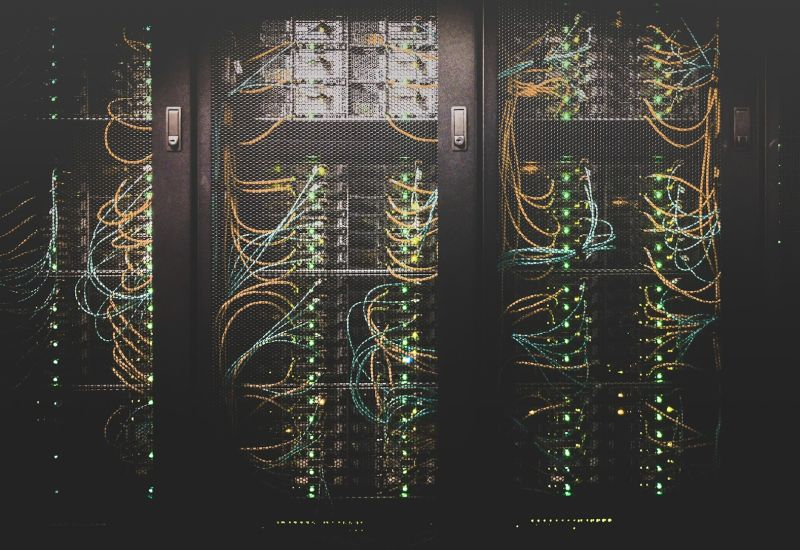 يخطط Alphabet لبيع أسهم بقيمة 80 مليار دولار لتطوير بنية تحتية للذكاء الاصطناعي.