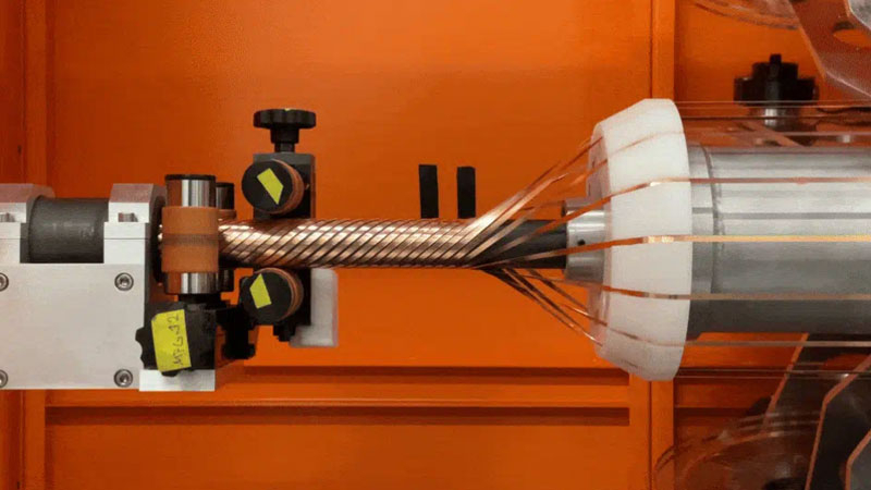 سيسرع الذكاء الاصطناعي تطور التوصيل الفائق، لكنه لن يؤدي إلى قفزة تكنولوجية حقيقية ولن يحدث في المكان المتوقع.