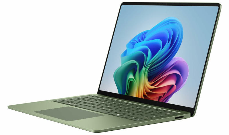 مايكروسوفت سرفيس لابتوب ٨ مع معالجات سنابدراغون X2: تفاصيل وخيارات الألوان المنشورة بعد التسريب.