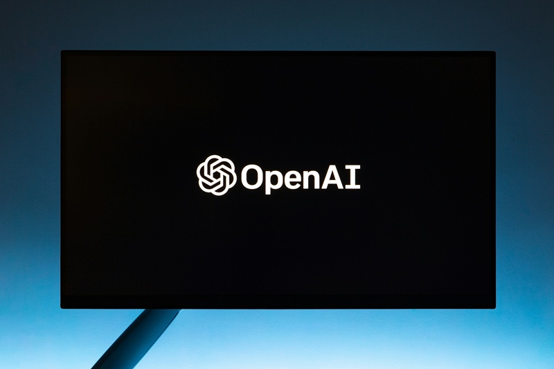 أوقفت OpenAI علاقة العمل مع الموظف الذي استخدم المعلومات الداخلية للمراهنات على أسواق التنبؤ.