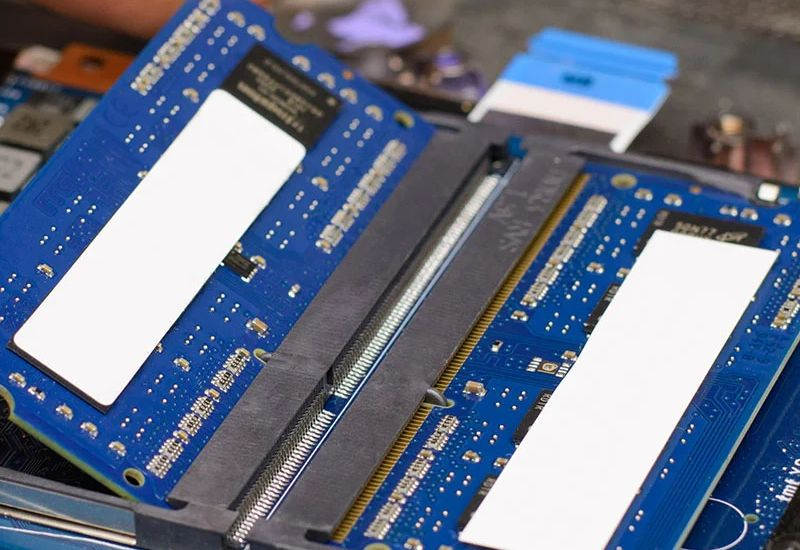 يتيح نقص الذاكرة للشركات الصينية إمكانية الوصول إلى حواسيب HP وDell وAcer وAsus.