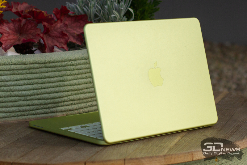 أطلق ماك بوك نيو موجة في السوق: أشار تيم كوك إلى أنه أقوى انطلاق للخط الجديد من أجهزة ماك في التاريخ