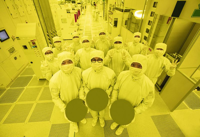 سيتجاوز حجم السوق العالمي للشرائح نصف القطرية مليار دولار بالفعل هذا العام، وهو ما حدث قبل أربع سنوات من المخطط، بفضل تطور الذكاء الاصطناعي